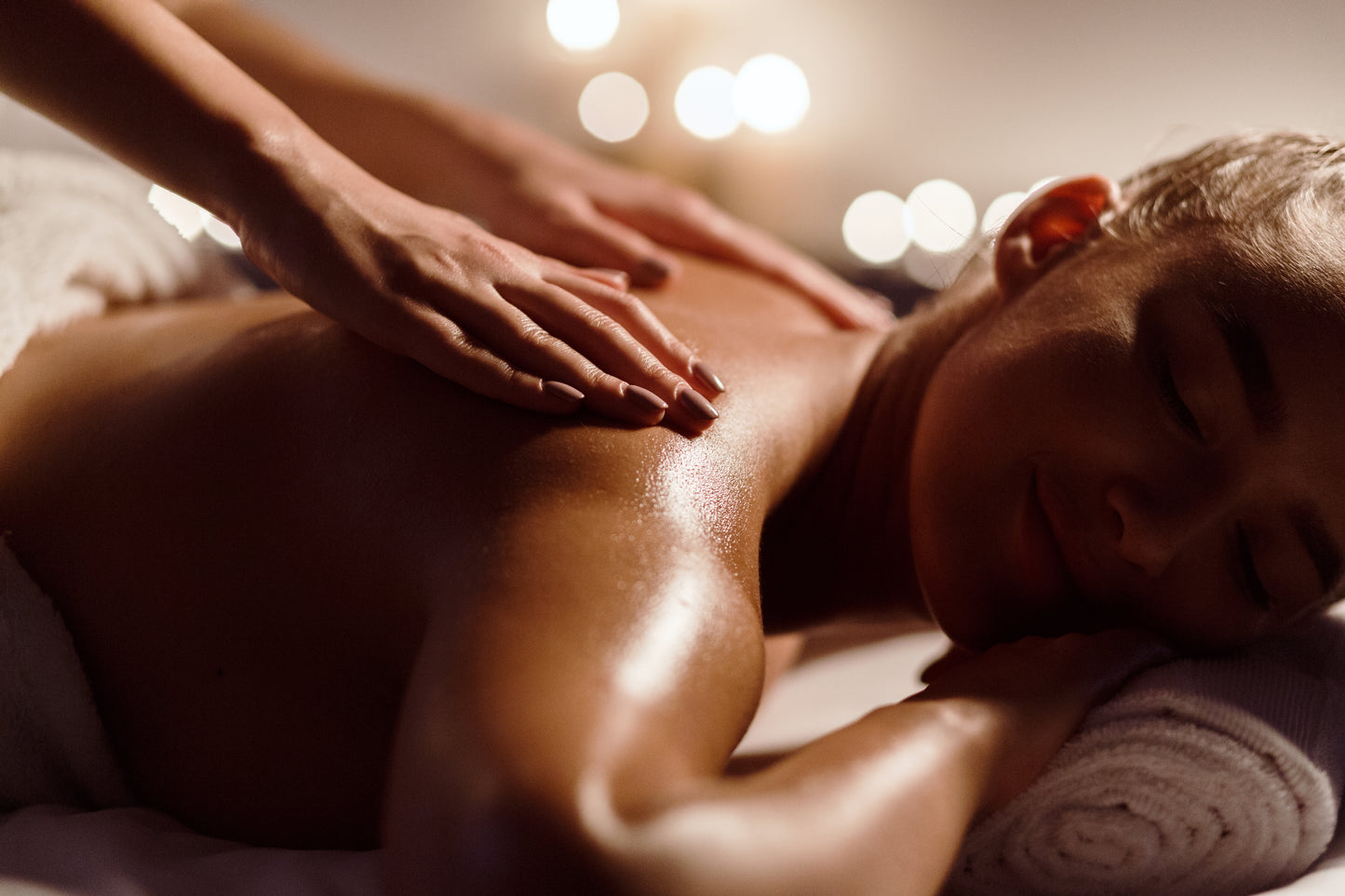 Ladies only Full Body Aromatherapy Massage